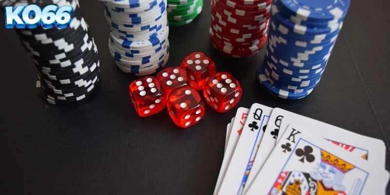 Đội ngũ Dealer người thật chuyên nghiệp tại sòng bạc livestream chân thực KO66